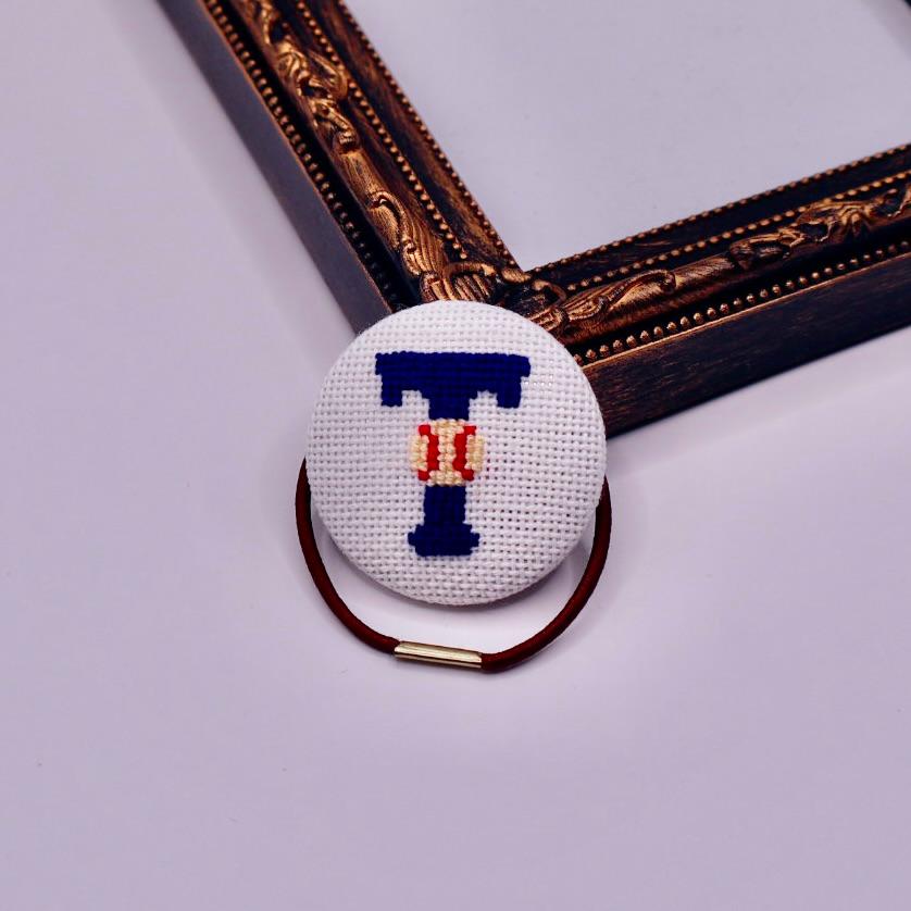 【オーダー可能】イニシャル くるみボタンのヘアゴム プロ野球 クロスステッチ刺繍 | 2枚目